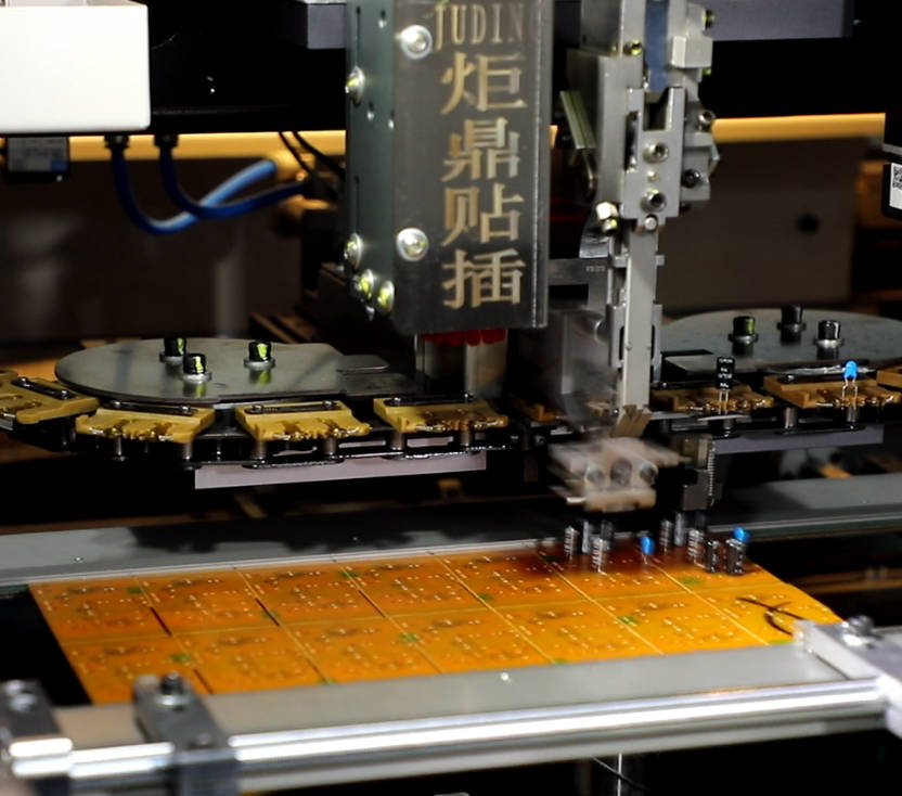 散裝元器件插件機的現代應用與優勢