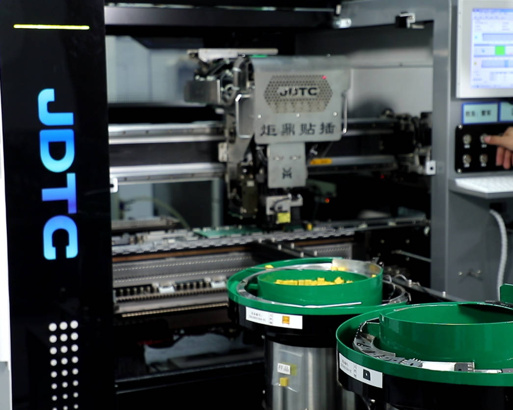 插件機在電子行業中的核心重要性探討