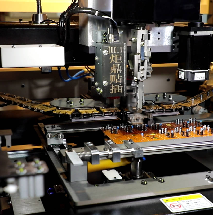 工廠生產過程中使用異形插件機的注意事項