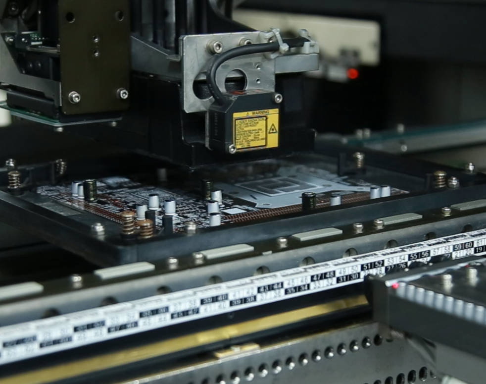 五金彈片插件機：高效自動化生產的優(yōu)選方案