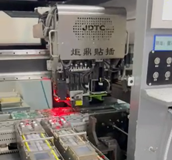 如何甄選優(yōu)質(zhì)插件機供應商？這5大關鍵點助您避坑，實現(xiàn)高效生產(chǎn)?