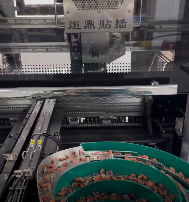 異型插件機(jī):算清這筆經(jīng)濟(jì)賬,揭秘其如何成為電子制造企業(yè)的引擎?