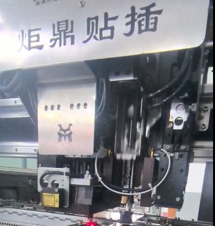 電源適配器插件機：專為高可靠性電源制造打造的智能化裝備