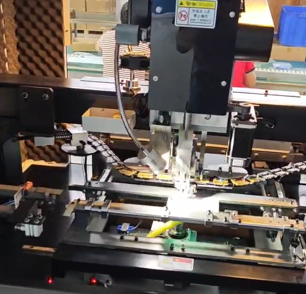 電源適配器插件機技術發展趨勢與未來展望